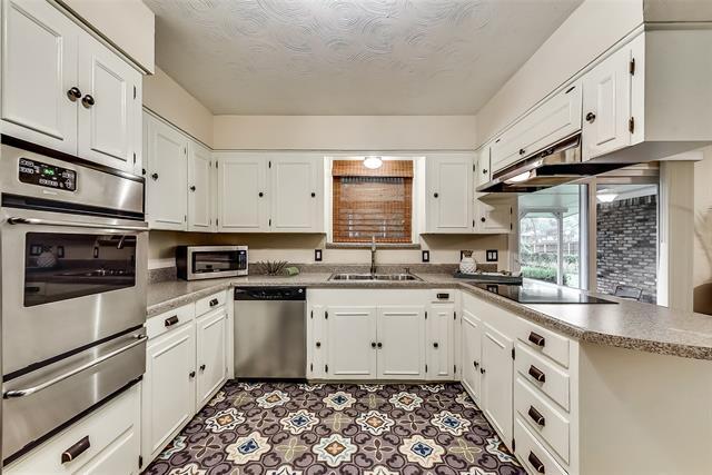 Building Photo - 8539 Bretshire Dr