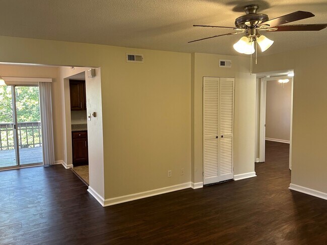 Building Photo - 1769 High School Dr