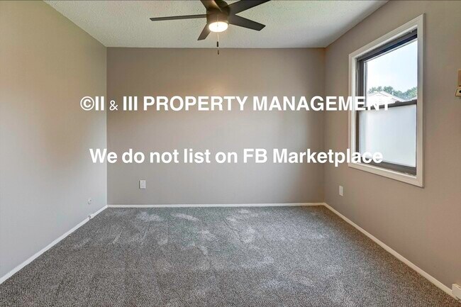 Building Photo - 537 NW Valleybrook Rd