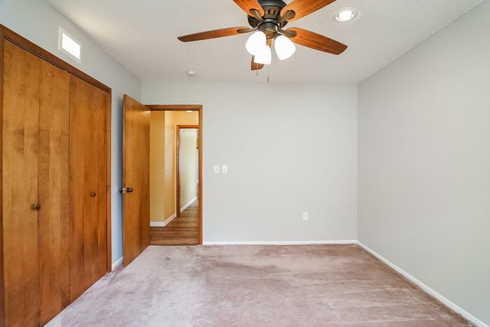 Building Photo - 540 Haverlake Cir