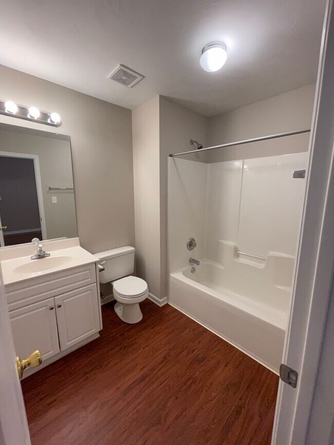 Building Photo - 311 Beech Ln