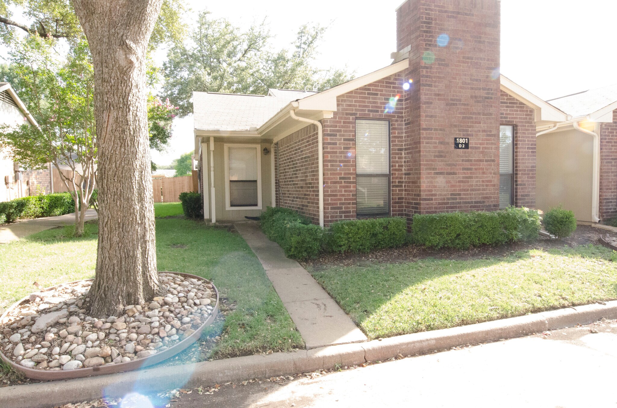 Building Photo - 1801 W Spring Creek Pky