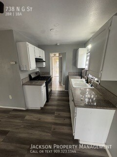 Building Photo - 738 N G St