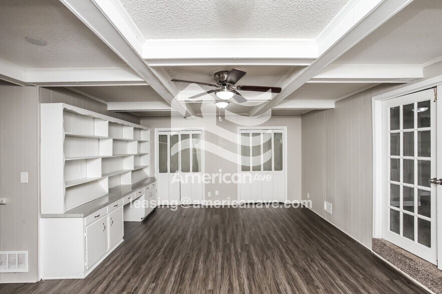 Building Photo - 2225 Lorick Ave