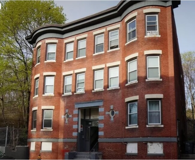 Building Photo - 98 Woodledge St