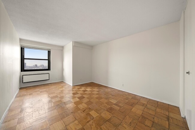 Building Photo - 7855 JFK Blvd E