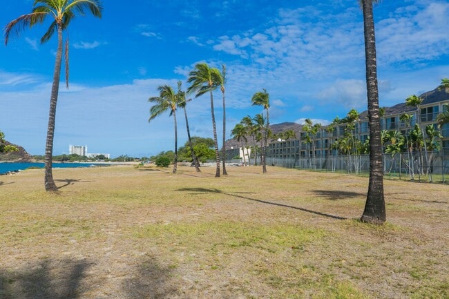 Building Photo - 85-175 Farrington Hwy #B307