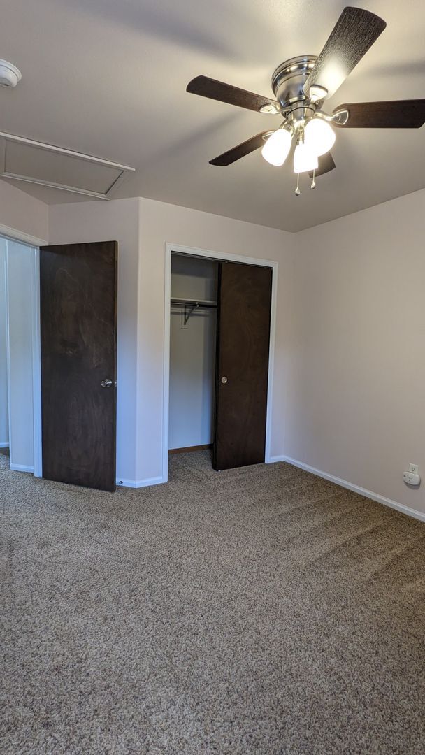 Building Photo - MODERN TWO STORY 3 BED/2.5 BATH WITH FENCE...