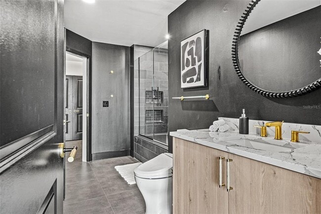 Building Photo - 777 N Ashley Dr