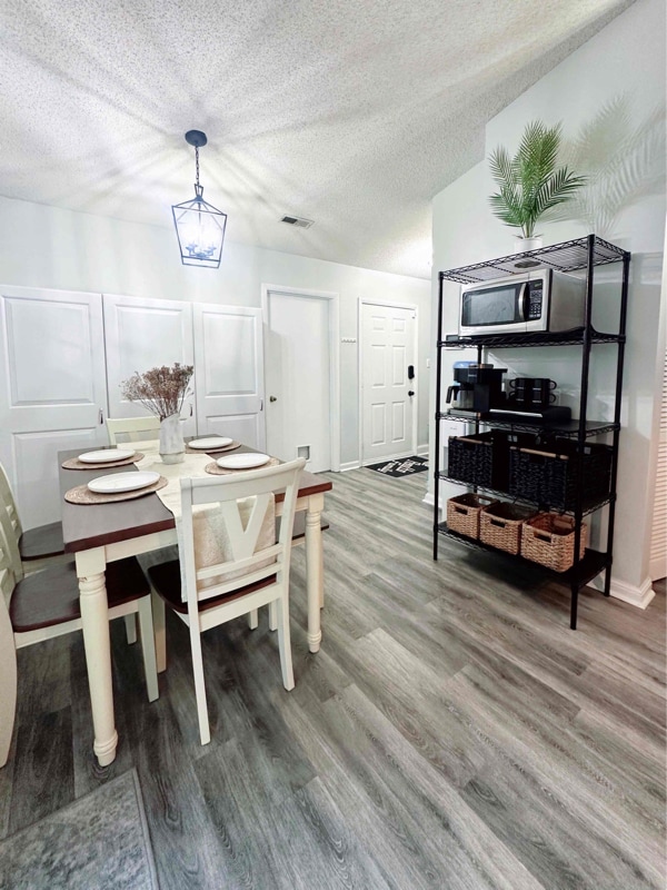 Building Photo - 1307 Petrell Dr