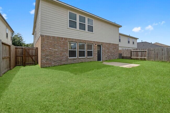 Building Photo - 16859 Blackberry Lily Ln