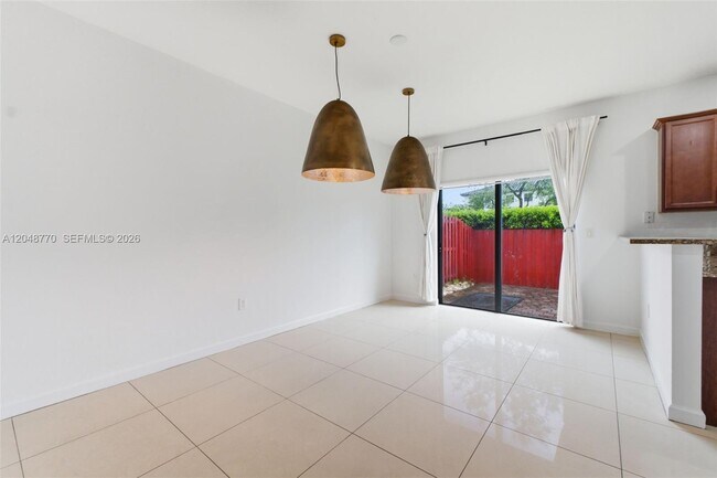 Building Photo - 8820 NW 103rd Ave