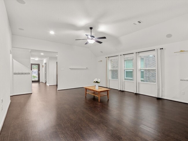 Building Photo - 23827 Pennington Hills Dr