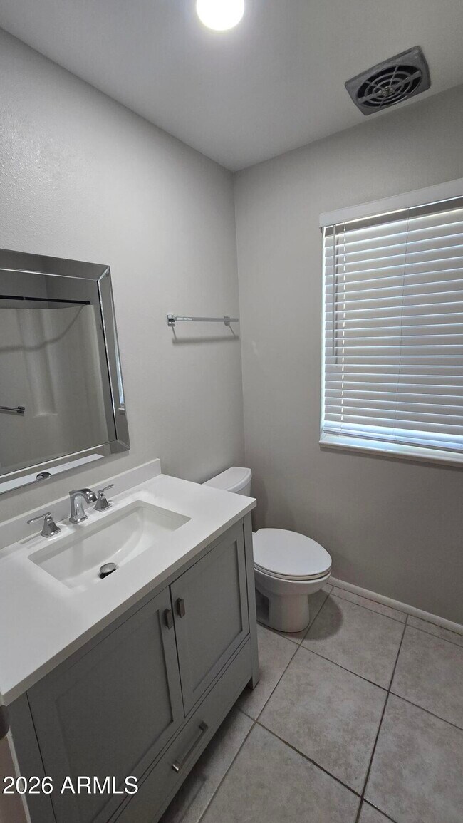 Building Photo - 10715 W Tropicana Cir