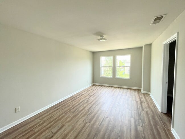 Building Photo - 118 Blackwell Ct