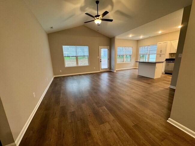 Building Photo - 106 Sidewinder Dr