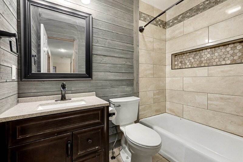 Building Photo - 15322 W 83rd Terrace