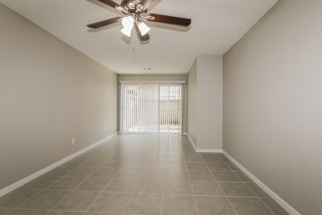 Building Photo - 16919 Amidon Dr