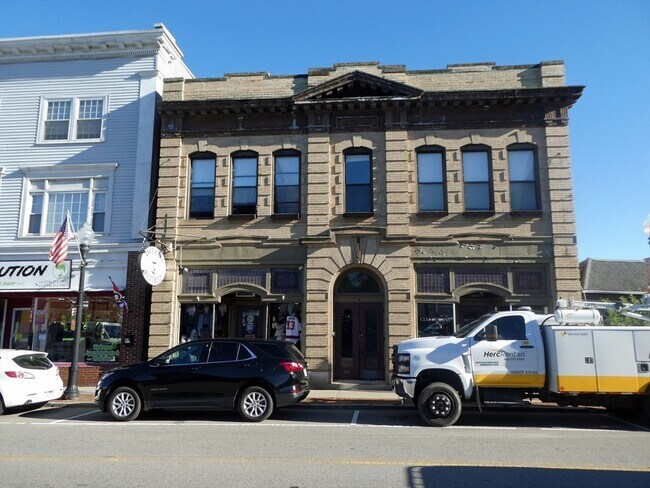 Building Photo - 13 N Main St