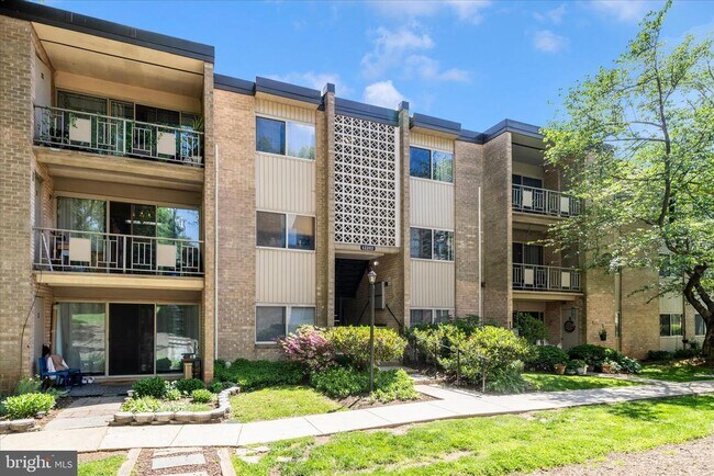 Building Photo - 12202 Braxfield Ct