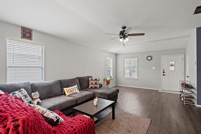 Building Photo - 18029 Basket Flower Bend