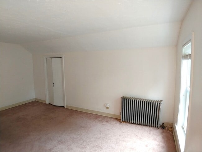 Building Photo - 77 Hudson St