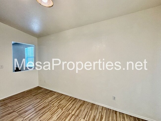 Building Photo - 16953 Sorrento Ln