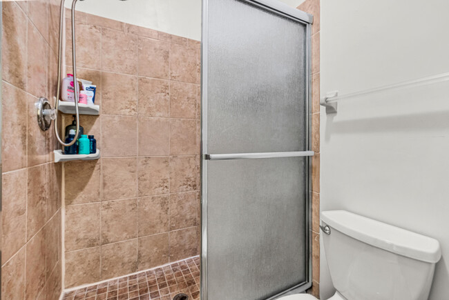 Building Photo - 4527 Carambola Cir S