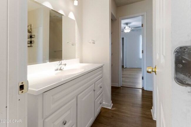 Building Photo - 4455 W 19th St