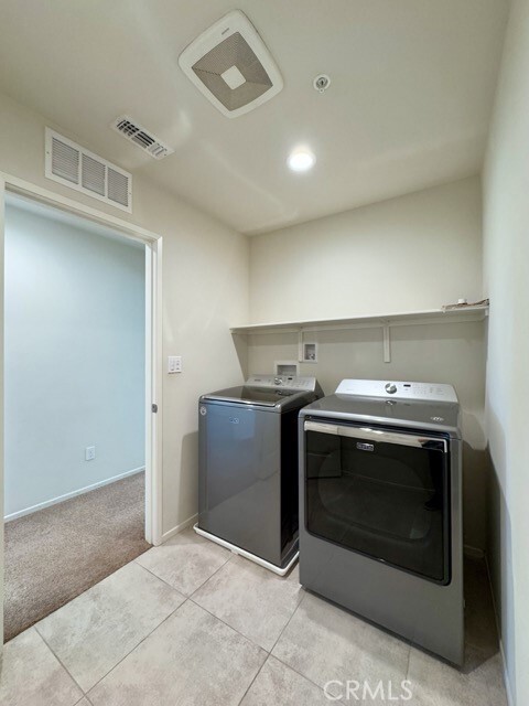 Building Photo - 1065 Regala St