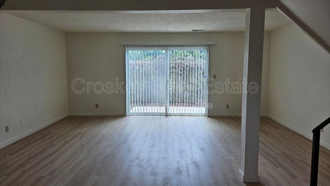 Building Photo - 1349 Tree Garden Pl