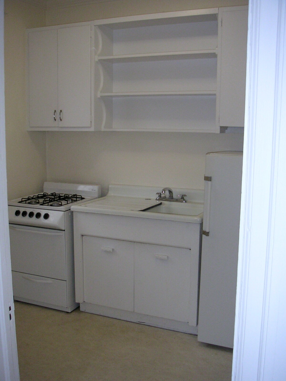 Building Photo - 127 Silver Lake Rd