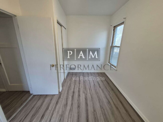 Building Photo - 1576 S Layton Blvd