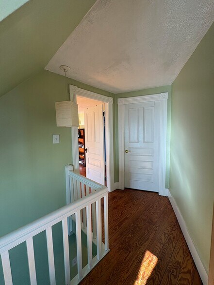 Building Photo - 7 Englewood Ave