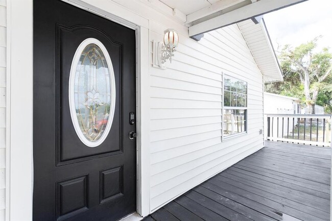 Building Photo - 4317 E Regnas Ave