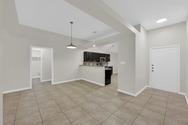 Building Photo - 22727 Bridgewater Dr