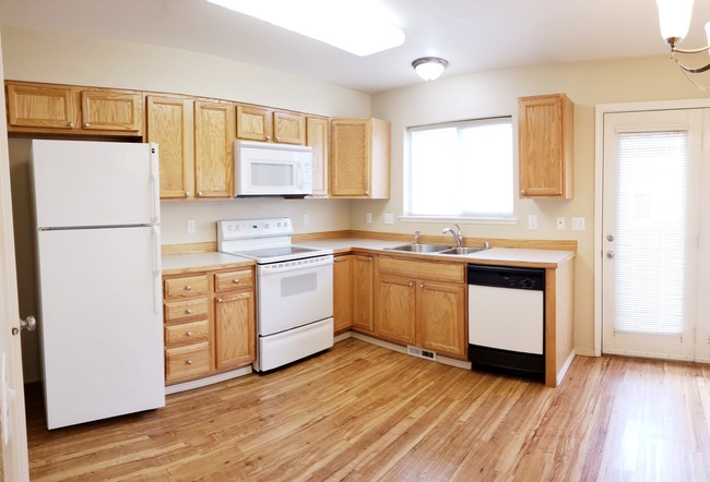 Newer Appliances - 1211 Balfour Dr