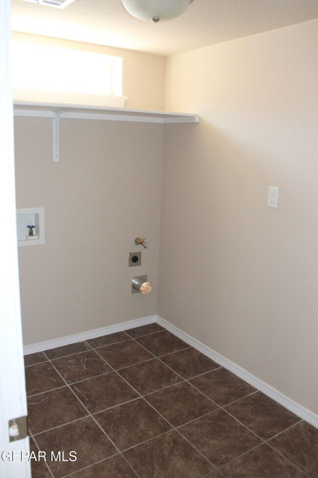 Building Photo - 1458 Senda Del Sol Ln