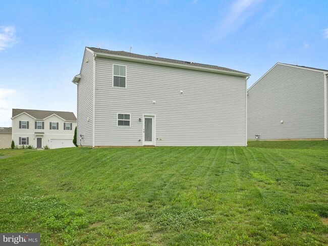 Building Photo - 38 Preening Rd