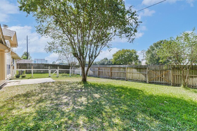 Building Photo - 15027 Winding Black Cherry Ln