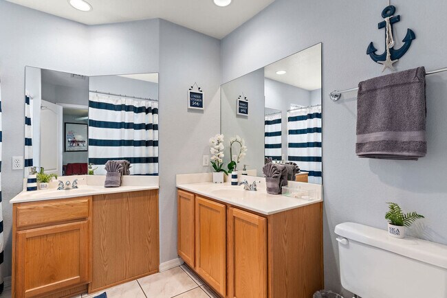 Building Photo - 4301 N 21st St