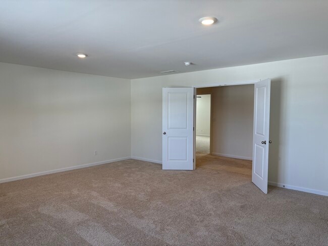 Building Photo - 4045 Bentwood Cove Dr