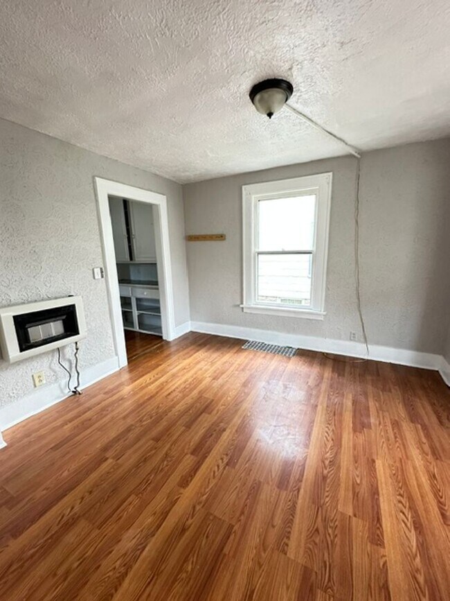 Building Photo - 1007 Brownell Ave