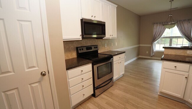 Building Photo - 147 Moonstone Ct