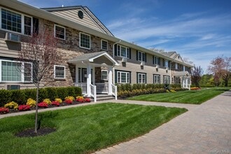 Building Photo - 305 Robinson Ave