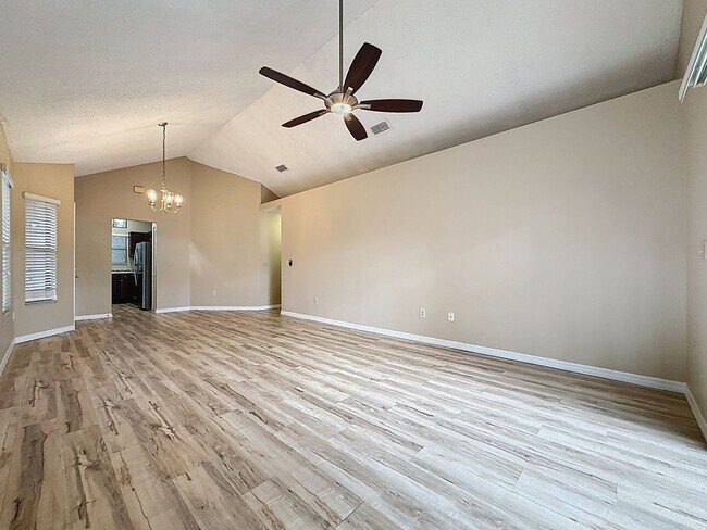 Building Photo - Charming 3 bedroom home in Aloma Bend -Prime Oveido Location