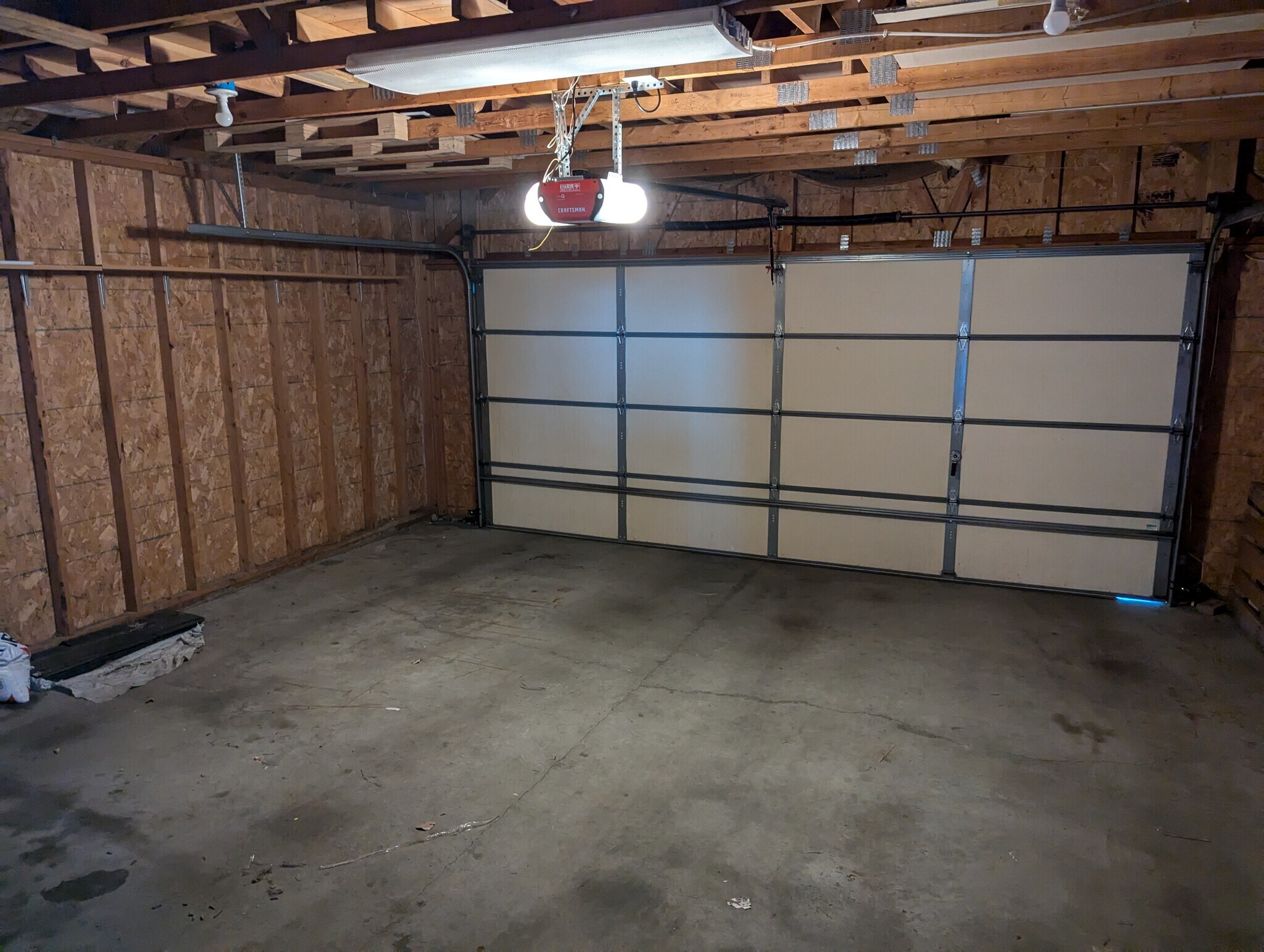 Building Photo - 1824 Huntington Ct