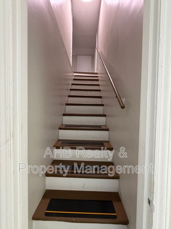 Building Photo - 3188 Mt Willen Rd