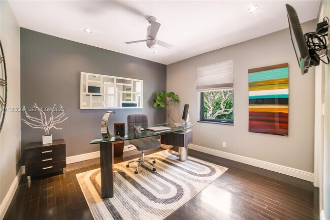 Building Photo - 4242 SW 107th Way