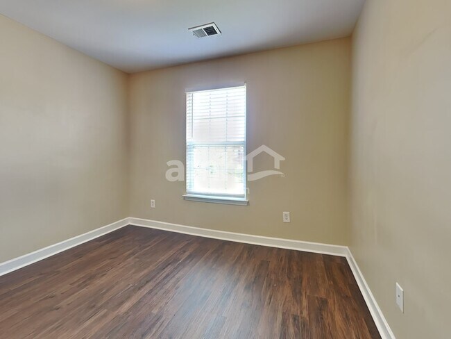 Building Photo - 3048 Argyll Dr